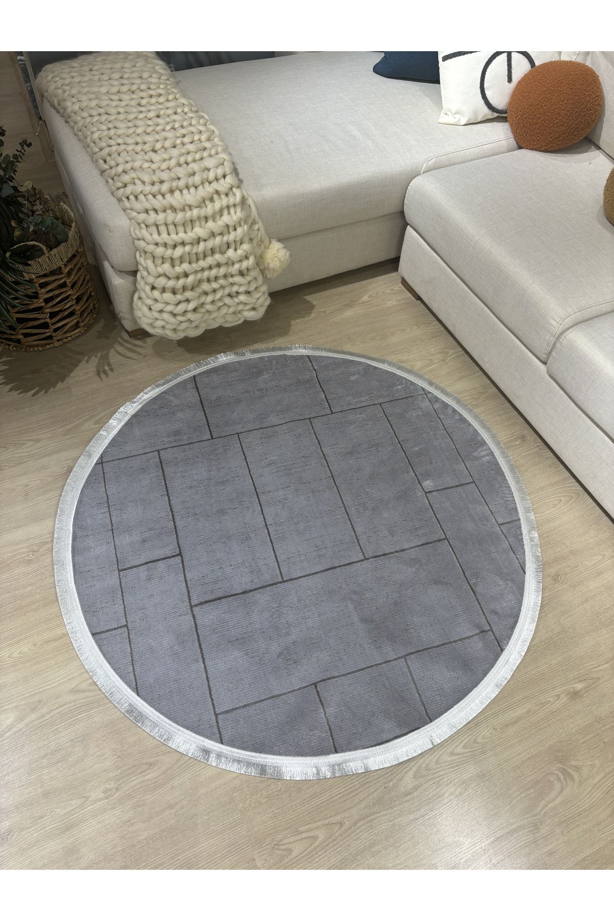 160 x 160
