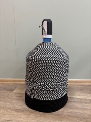 Alternative view of Chic Damacana Kılıfı Jüt Hasır Görünümlü, Desenli Damacana Kılıfı