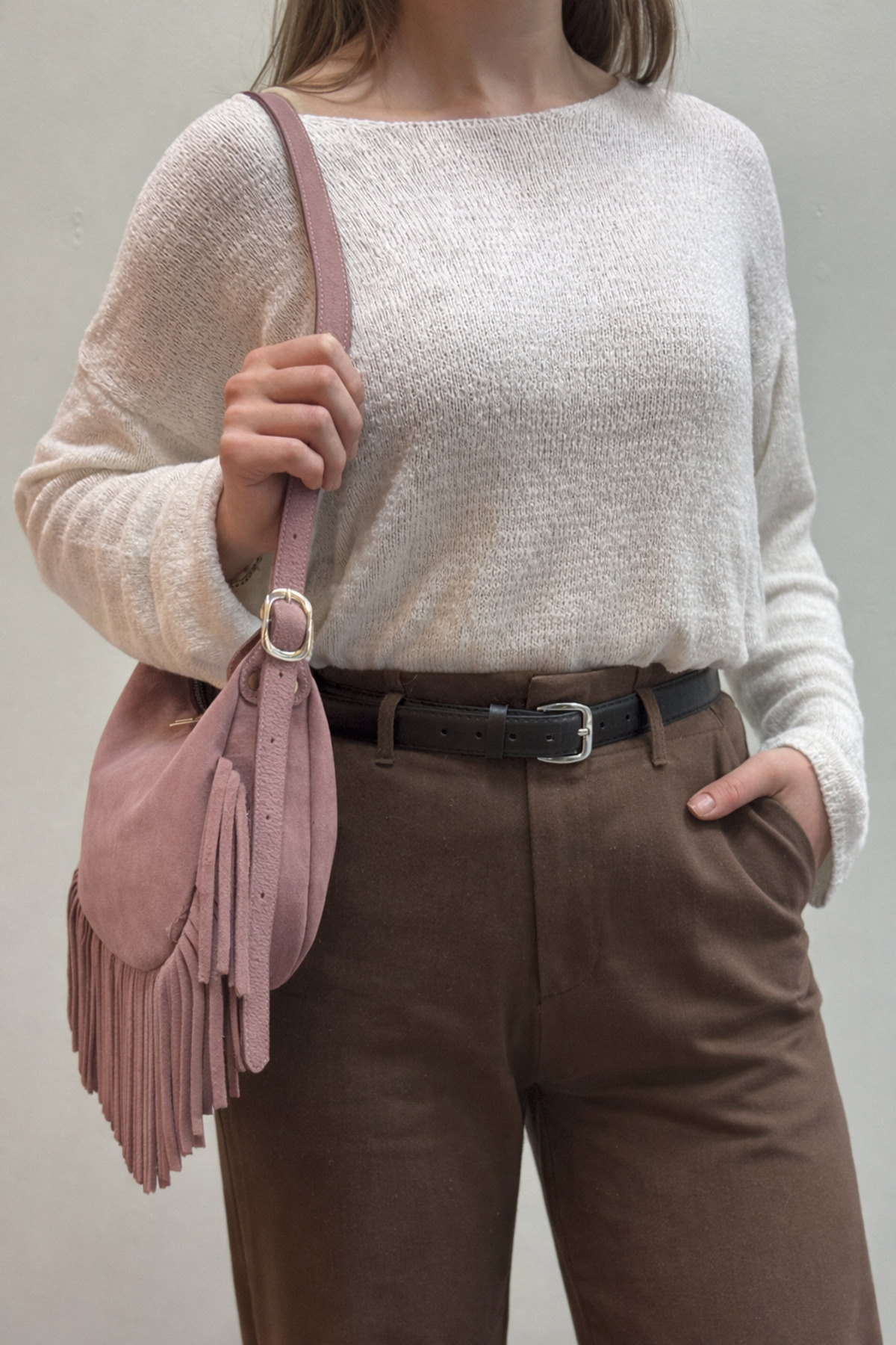 Mave Kadın %100 Hakiki Nubuk Deri Omuz Çantası – Detaylı Şık Tasarım Süet El ve Omuz Çantası - Görsel 3