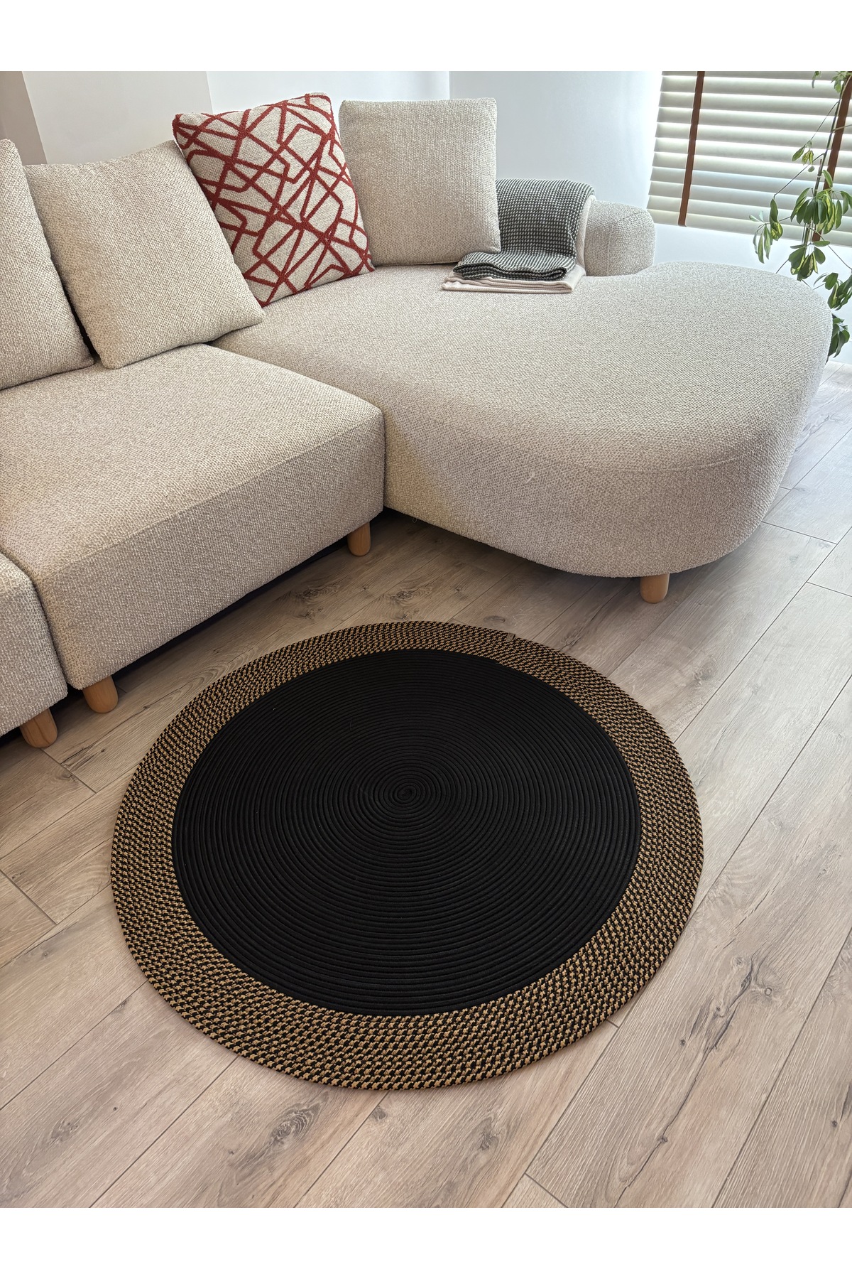 Dahlia Yuvarlak Jüt Halı – Siyah ve Doğal Renkli Örgü El Dokuması Kilim - Görsel 3