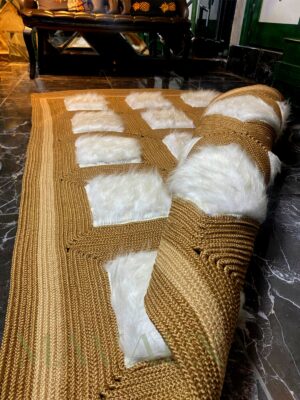 Alternative view of Çift Taraflı, Dekoratif, Kare, Kahve Ve Beyaz Renkli Jüt Ve Peluş Tüylü Desenli Halı / Kilim