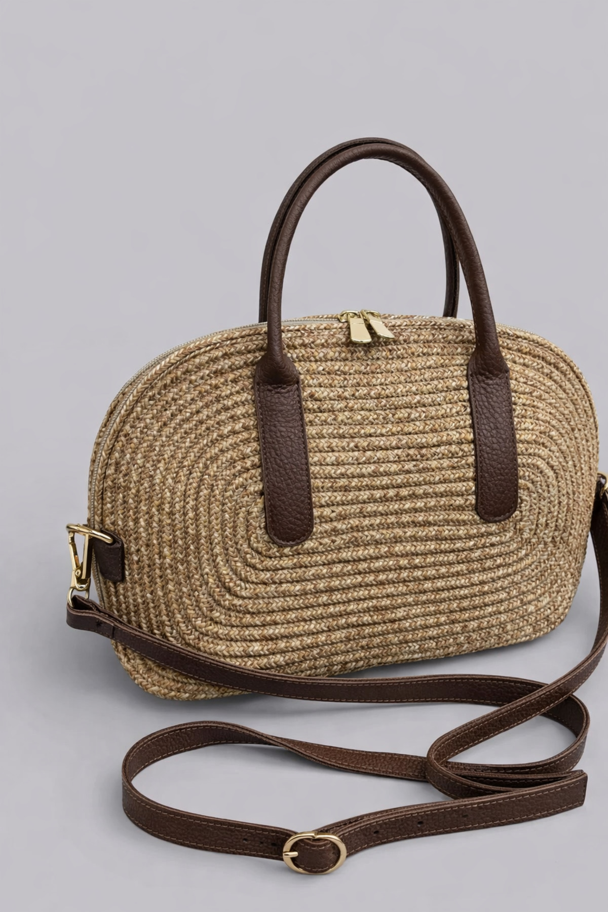 Alternative view of Alin Ekstra Hafif Yumuşak Halat Hakiki Deri Detaylı Hasır Kadın El ve Omuz Çantası