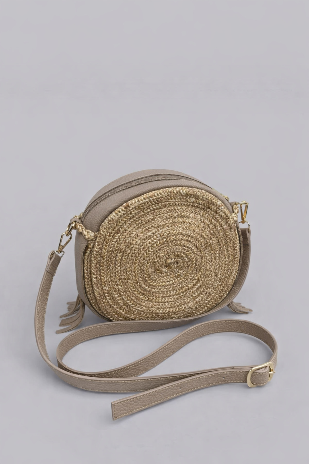 Olea Ekstra Hafif Yumuşak Halat ve Hakiki Deri Saçaklı Tasarım Şık Hasır Kadın Omuz ve Çapraz Çanta