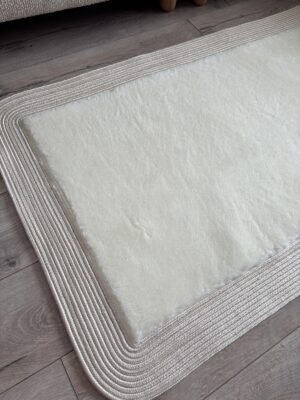 Puffy yumuşak dokulu kilim halısı hasır kenarlı detay