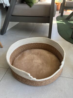 Pawly 55×55 cm Peluş İç Yüzeyli Evcil Hayvan Yatağı – Kaymaz Tabanlı Kedi & Küçük Irk Köpek Yatağı Medium – görsel 40